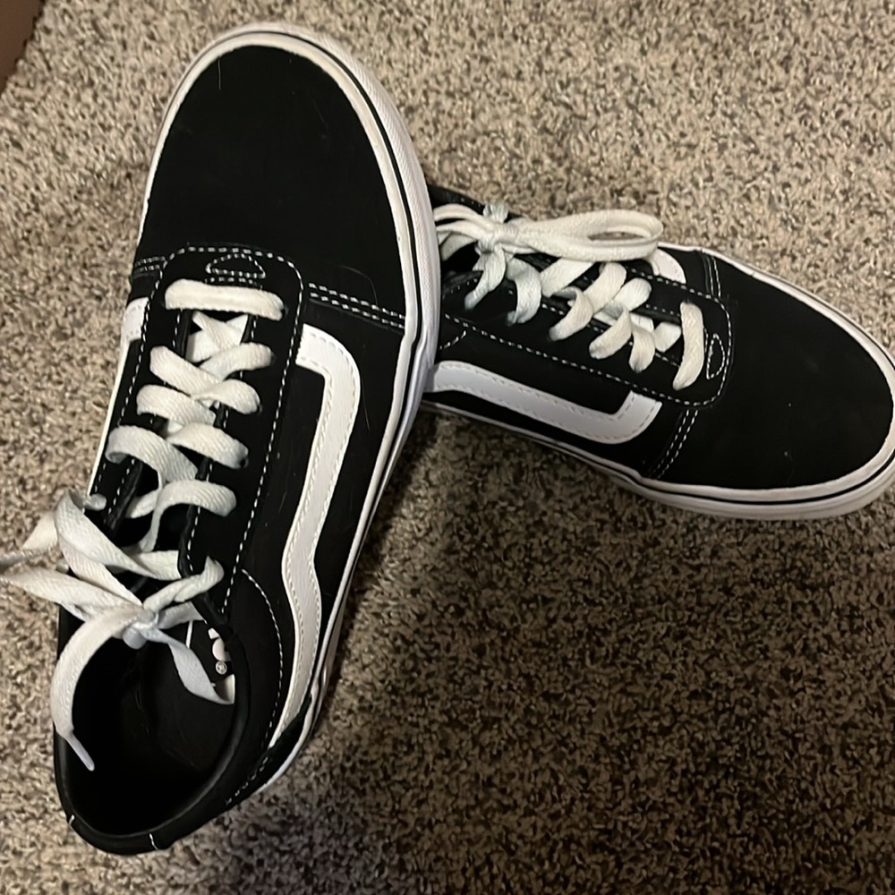 Vans size 6.5 - Picture 2 of 4
